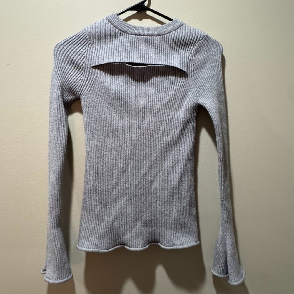 Ribbed Long-Sleeve w/ Slit